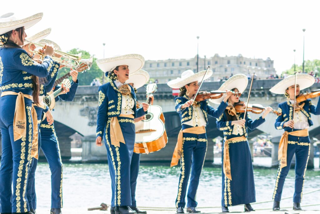 Mariachi féminin