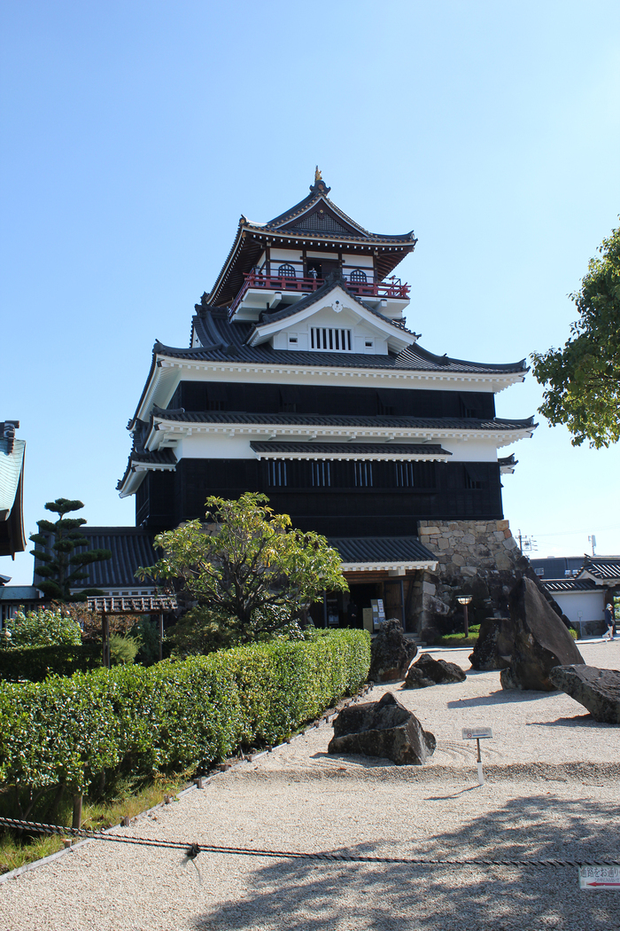 (Re)construire des châteaux dans le Japon contemporain : des restitutions « à l’identique » ?