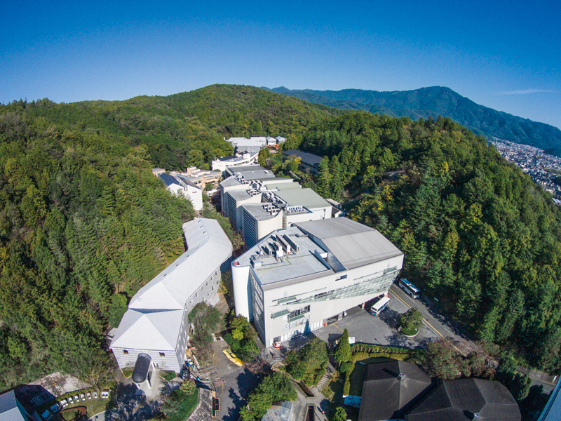 Enseignement de l'expression artistique et de la créativité dans les mangas à l’université Kyoto Seika