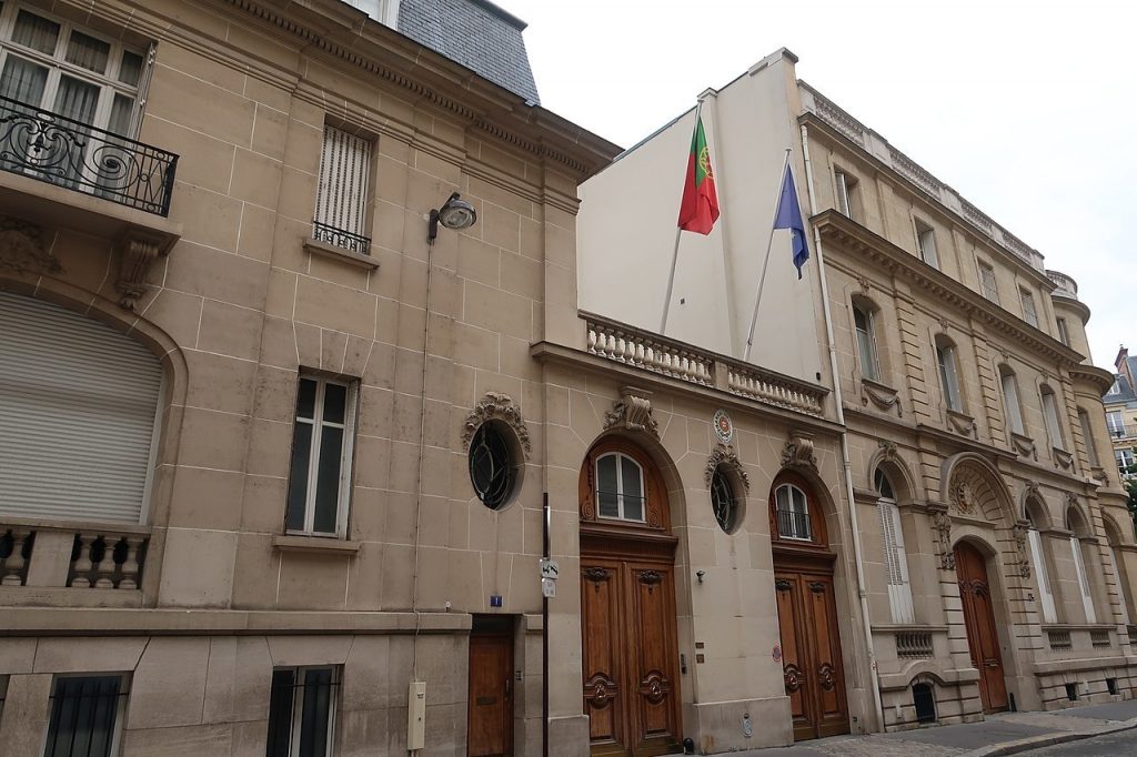 L’Hôtel de Levy : histoire et patrimoine de l’ambassade du Portugal à Paris